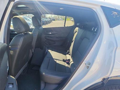 Summit White 2026 Buick Envista Sport Touring