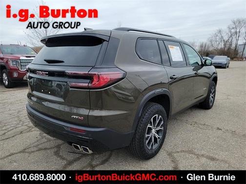 2024 GMC Acadia AT4