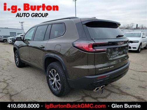 2024 GMC Acadia AT4