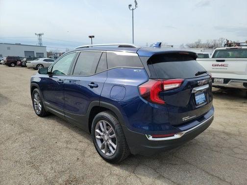 2022 GMC Terrain SLT