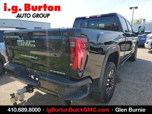 Onyx Black 2025 GMC Sierra 2500 Denali Ultimate