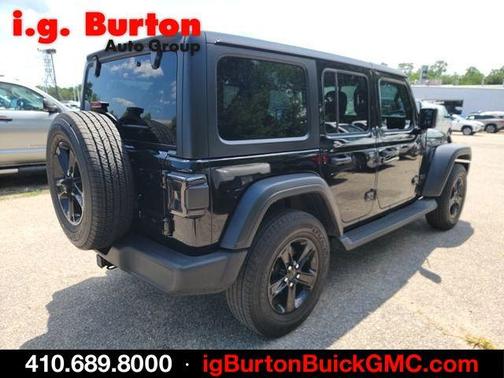 Black Clearcoat 2022 Jeep Wrangler Unlimited Sport Altitude