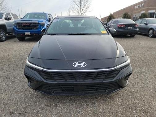 2025 Hyundai ELANTRA SEL Convenience