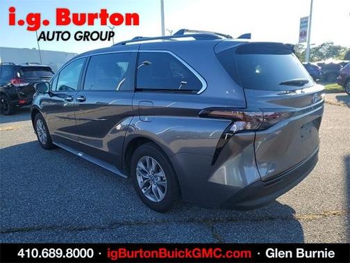2024 Toyota Sienna XLE