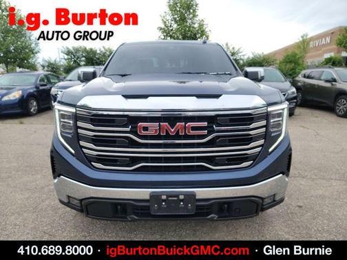 Pacific Blue Metallic 2023 GMC Sierra 1500 SLT