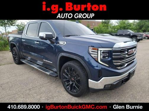 Pacific Blue Metallic 2023 GMC Sierra 1500 SLT