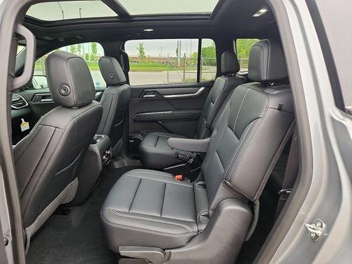 Sterling 2026 GMC Acadia Elevation