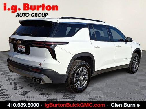 2025 Chevrolet Traverse LT