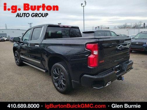 Black 2024 Chevrolet Silverado 1500 High Country