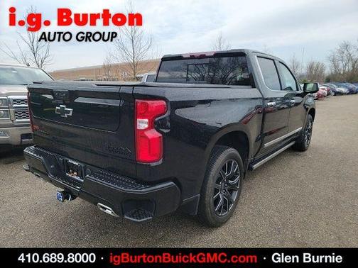 Black 2024 Chevrolet Silverado 1500 High Country