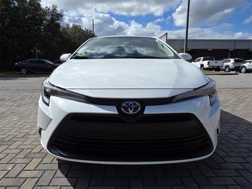 2025 Toyota Corolla Hybrid SE