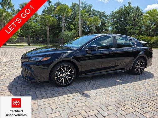 Midnight Black Metallic 2024 Toyota Camry SE