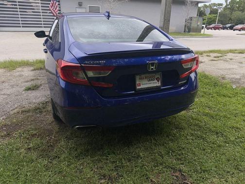 Still Night Pearl 2022 Honda Accord Hybrid Sport