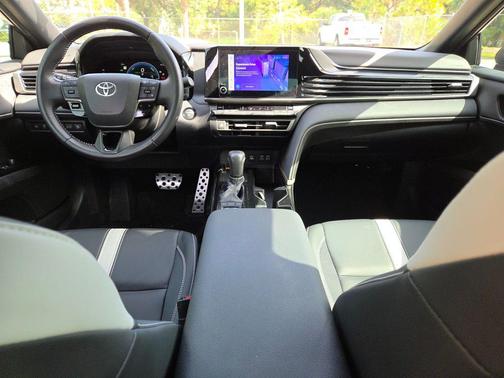 Underground 2025 Toyota Camry SE