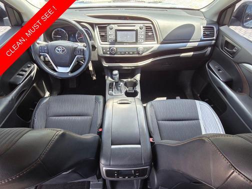 Silver Sky Metallic 2014 Toyota Highlander LE Plus