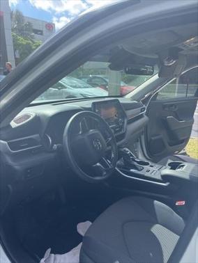 2020 Toyota Highlander L