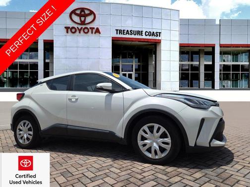 Blizzard Pearl 2021 Toyota C-HR LE