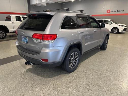 2019 Jeep Grand Cherokee Laredo