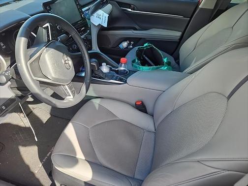 2024 Toyota Camry Hybrid XLE