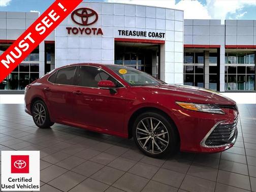 2024 Toyota Camry Hybrid XLE