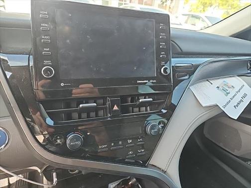 2024 Toyota Camry Hybrid XLE