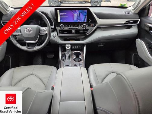 Wind Chill Pearl 2023 Toyota Highlander Limited
