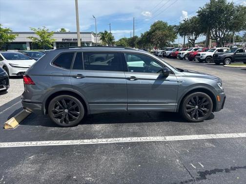 2020 Volkswagen Tiguan 2.0T SE R-Line Black