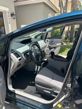 2017 Toyota Prius v Two