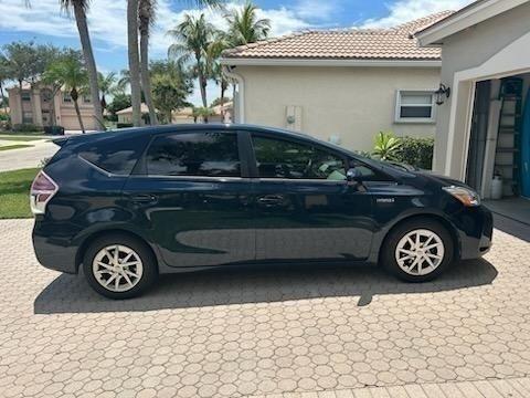 2017 Toyota Prius v Two