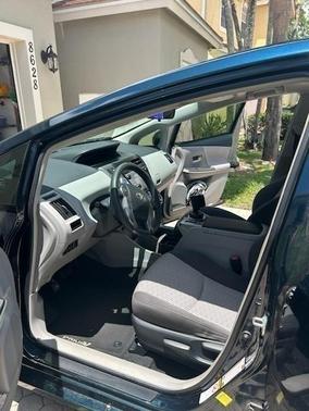 2017 Toyota Prius v Two