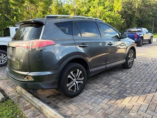 Magnetic Gray Metallic 2016 Toyota RAV4 LE
