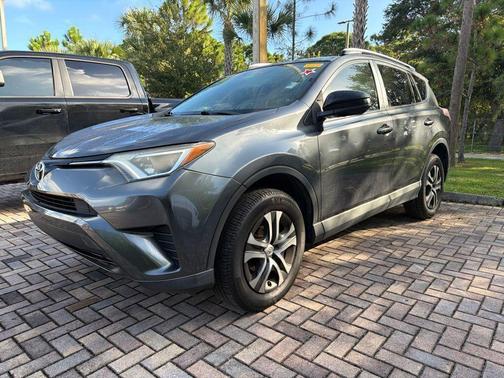 Magnetic Gray Metallic 2016 Toyota RAV4 LE