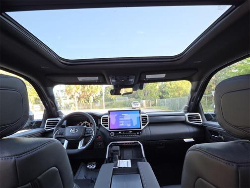 2025 Toyota Tundra Hybrid Platinum