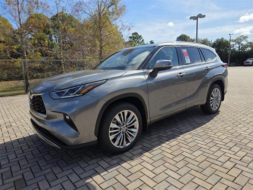 2026 Toyota Highlander Platinum