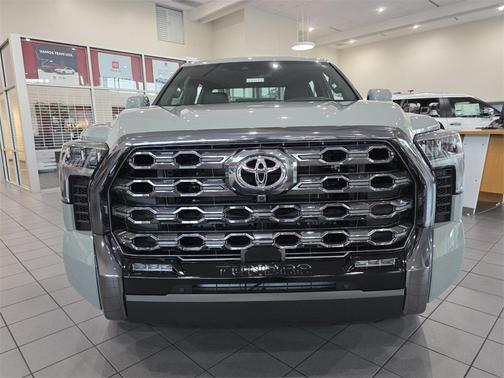 2025 Toyota Tundra Platinum