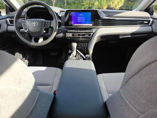 Ice Cap 2026 Toyota Camry LE
