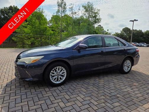 Parisian Night Pearl 2016 Toyota Camry LE
