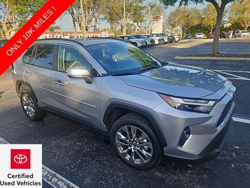 2025 Toyota RAV4 XLE Premium