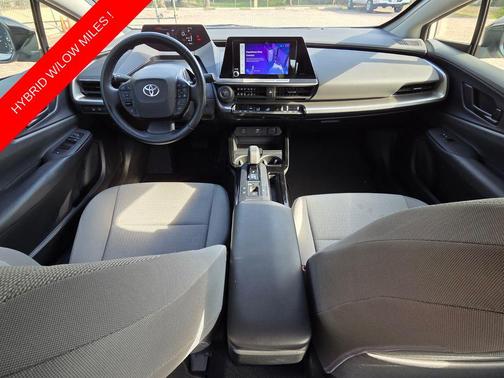 Wind Chill Pearl 2024 Toyota Prius LE