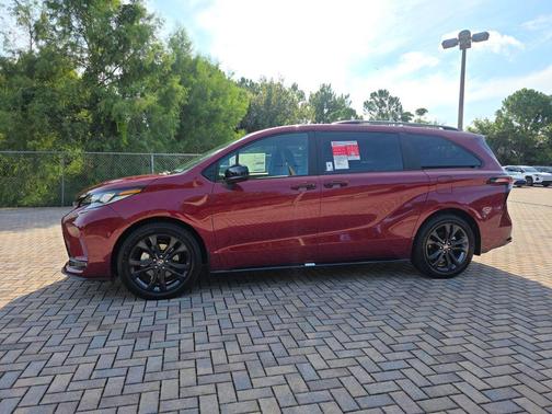 Ruby Flare Pearl 2026 Toyota Sienna XSE 7 Passenger