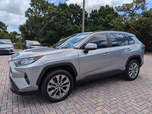 2021 Toyota RAV4 XLE Premium