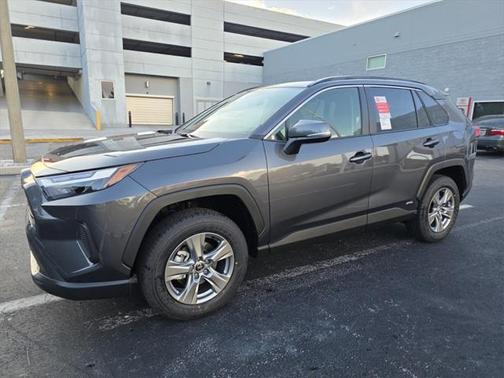 2025 Toyota RAV4 Hybrid XLE