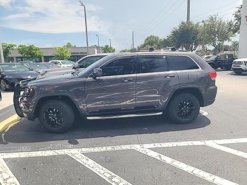 2018 Jeep Grand Cherokee Laredo E