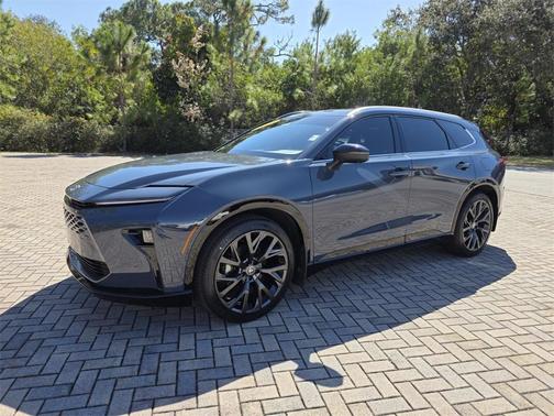 2025 Toyota Crown Signia Limited