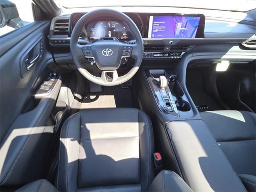 2025 Toyota Crown Signia Limited