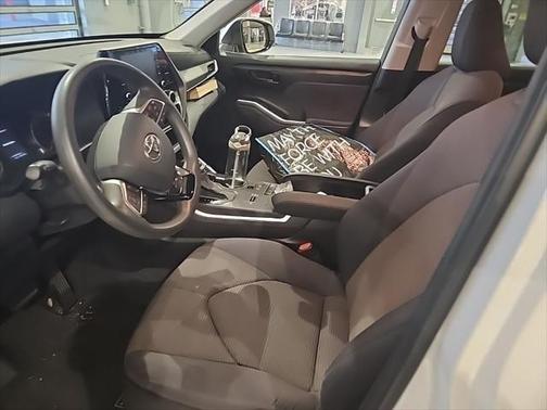 Blizzard Pearl 2021 Toyota Highlander L