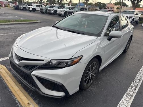 2023 Toyota Camry SE