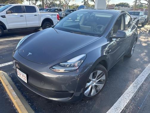 2023 Tesla Model Y Long Range Dual Motor All-Wheel Drive