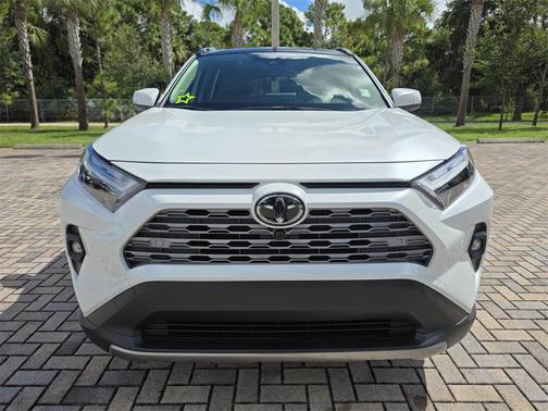 2025 Toyota RAV4 Hybrid Limited