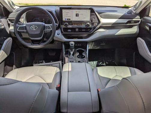 2024 Toyota Highlander Limited